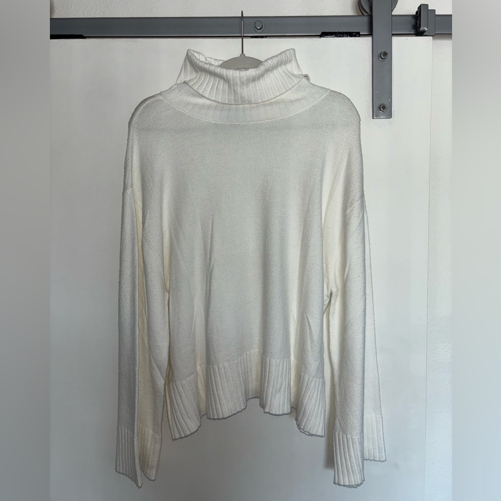 Turtleneck Sweater by Laundry by Shelli Segal in White